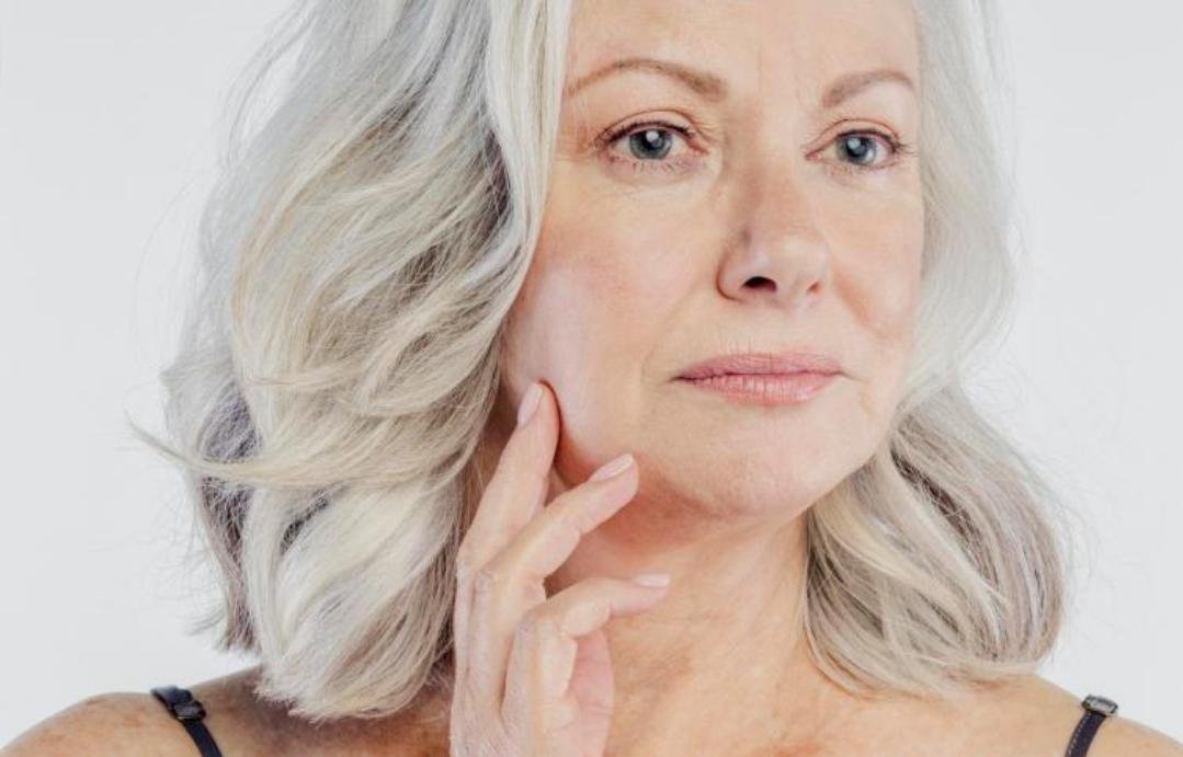 Editorial image representing face lift (rhytidectomy)