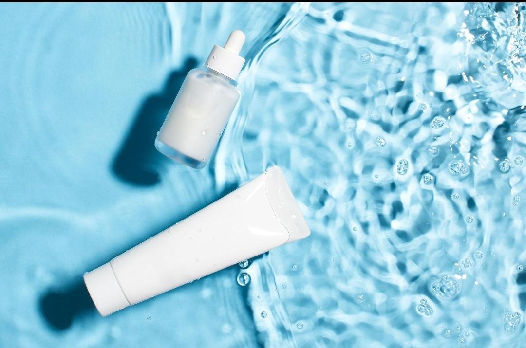 Editorial image representing hydrafacial / hydradermabrasion